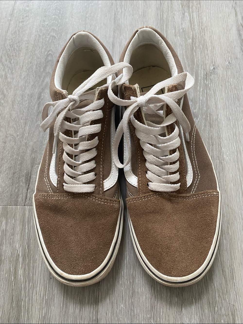 Men's or Women’s Brown Suede Low-Top Sneakers with White Detail .